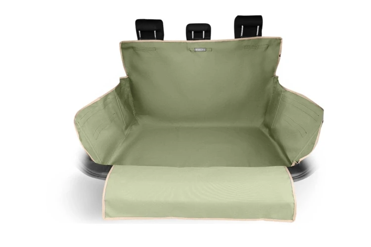 Oliwkowa mata dla psa do bagażnika Kardibag Protect Plus L 110x105x30 cm z nakładką