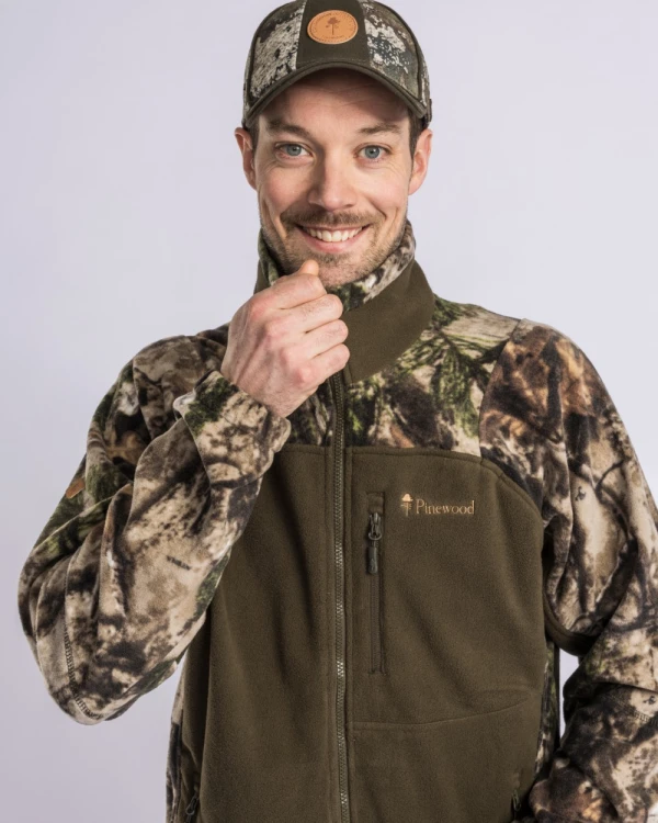 Pinewood Furudal Hunters Camou 8761 męska bluza polarowa kamuflaż na modelu z przodu