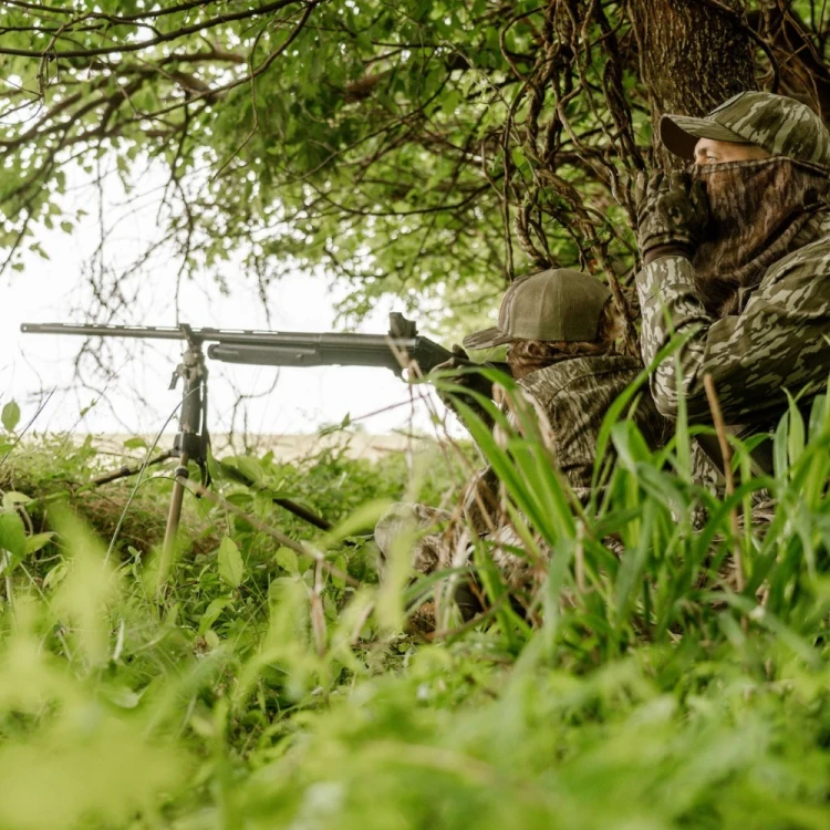 Obrotowe jarzmo V-Yoke trójnogu Primos Vantage Camo