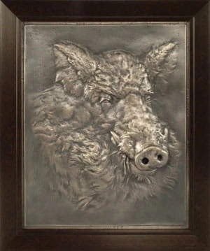 Duża srebrzona płaskorzeźba myśliwska z dzikiem 49 × 59 cm