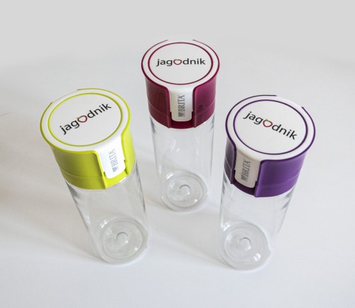 Butelki filtrujące BRITA Fill&Go Vital 600 ml z logo Jagodnika w różnych kolorach
