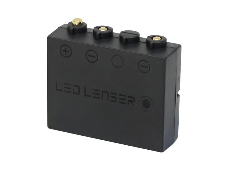 Ledlenser H7R.2 z przednią głowicą i tylnym zasobnikiem