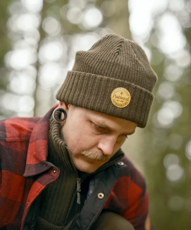 Czapka Pinewood Windy 1110 zieleń mchu – ciepła czapka myśliwska do lasu
