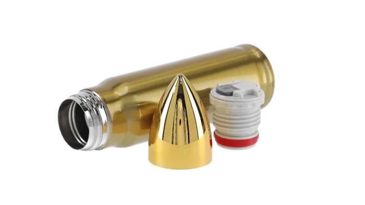 Termos Badger Outdoor Bullet Brass używany podczas wyprawy w teren