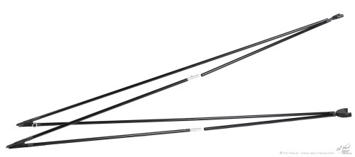 4 Stable Sticks Bush Essential Black rozłożony na elementy do transportu