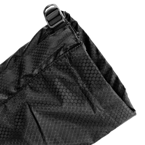Górna regulacja czarnych stuptutów Badger Outdoor TrekX 600