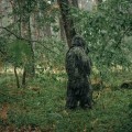 131683_Stroj-maskujacy-Mil-Tec-Ghillie-Suit-Anti-Fire-w-terenie-tyl.jpg
