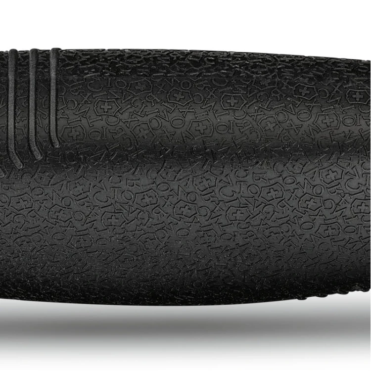 Victorinox Venture 3.0902 czerwony z otworem sześciokątnym i otworem na smycz