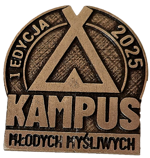Przypinka okolicznościowa I edycja Kampusu Młodych Myśliwych 2025
