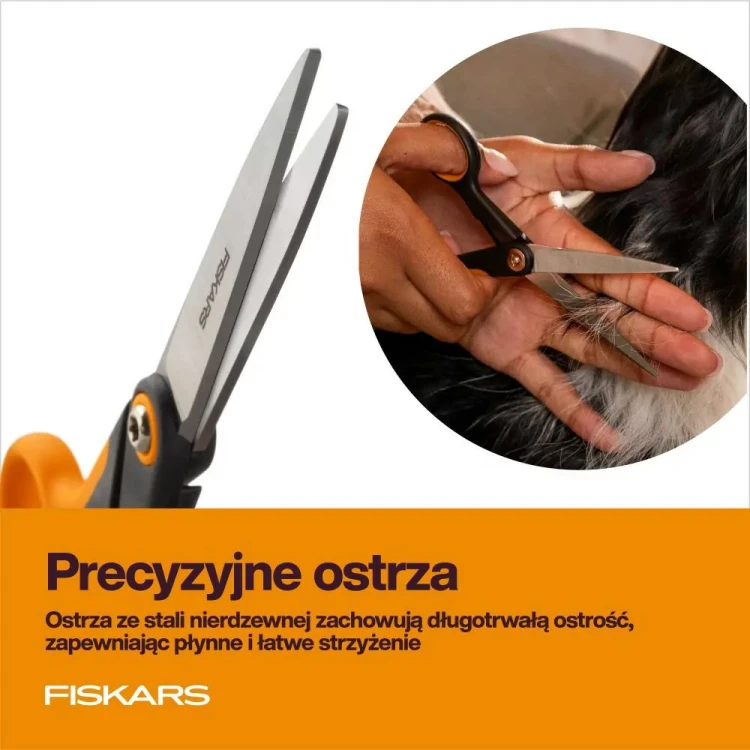 Precyzyjne ostrza nożyczek Fiskars PET CARE ze stali nierdzewnej podczas przycinania sierści psa