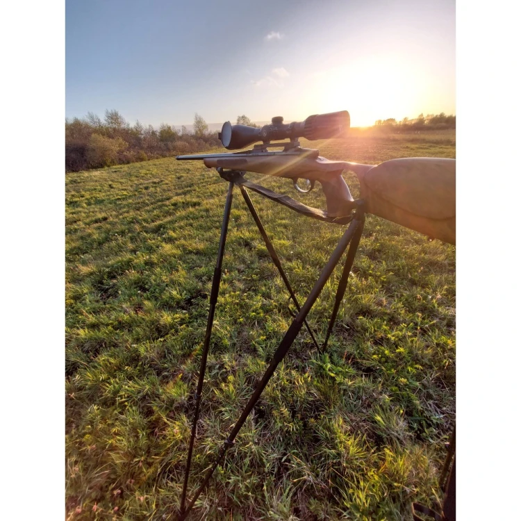 Pastorał FOX STICK 5904276517512 – lekka aluminiowa konstrukcja z czterema nogami