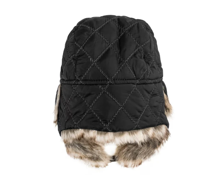 Tył czarnej czapki uszatki Mil-Tec Winter Faux-Fur z pikowanym ociepleniem