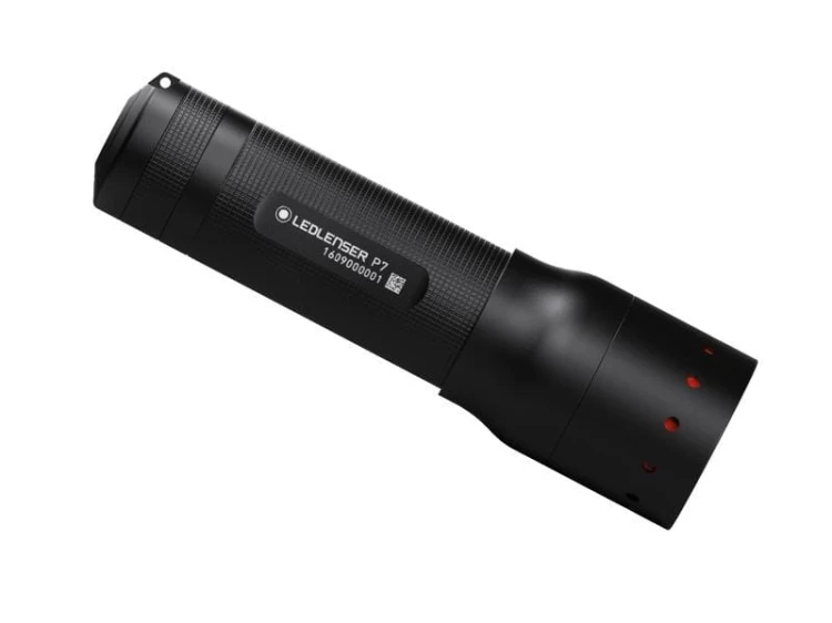 Ledlenser P7 503102 – aluminiowa obudowa i szeroka głowica latarki