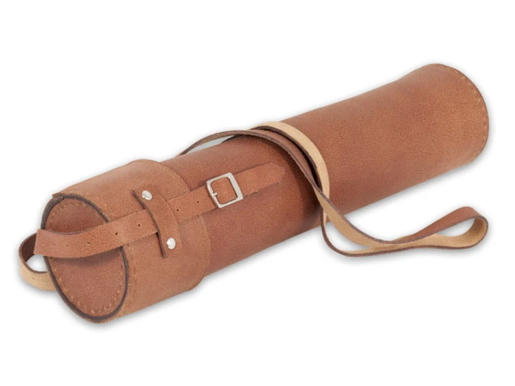 Skórzane etui na lunetę 41 cm z regulowanym paskiem